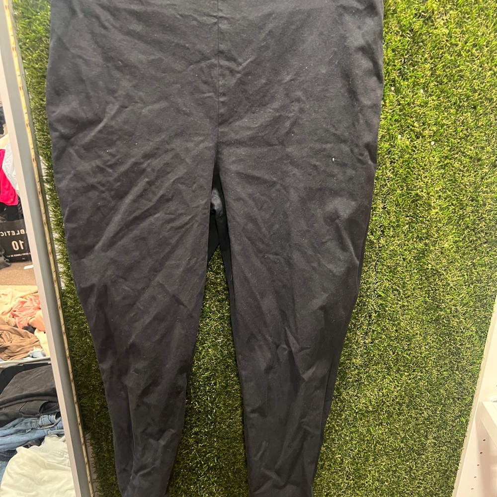 Everlane Black Trousers Stylish and Durable